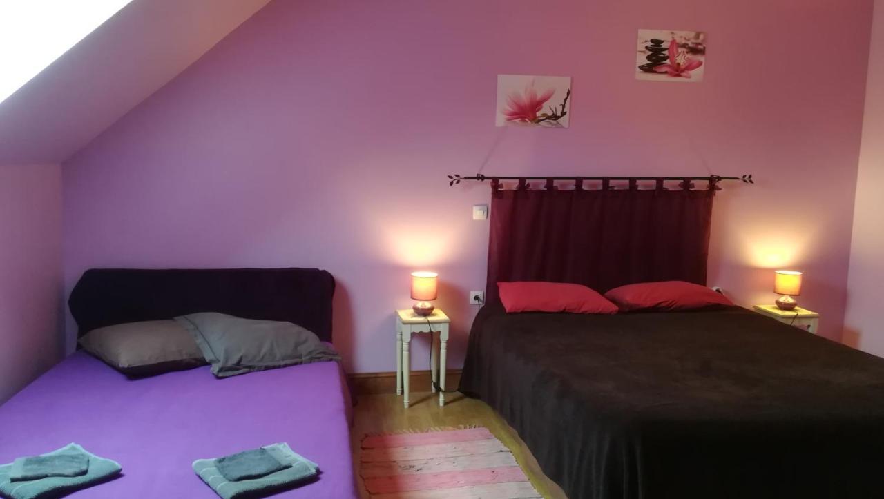La Ferme De L'Isle Et Sa Roulotte Bed & Breakfast Avaray Exterior photo