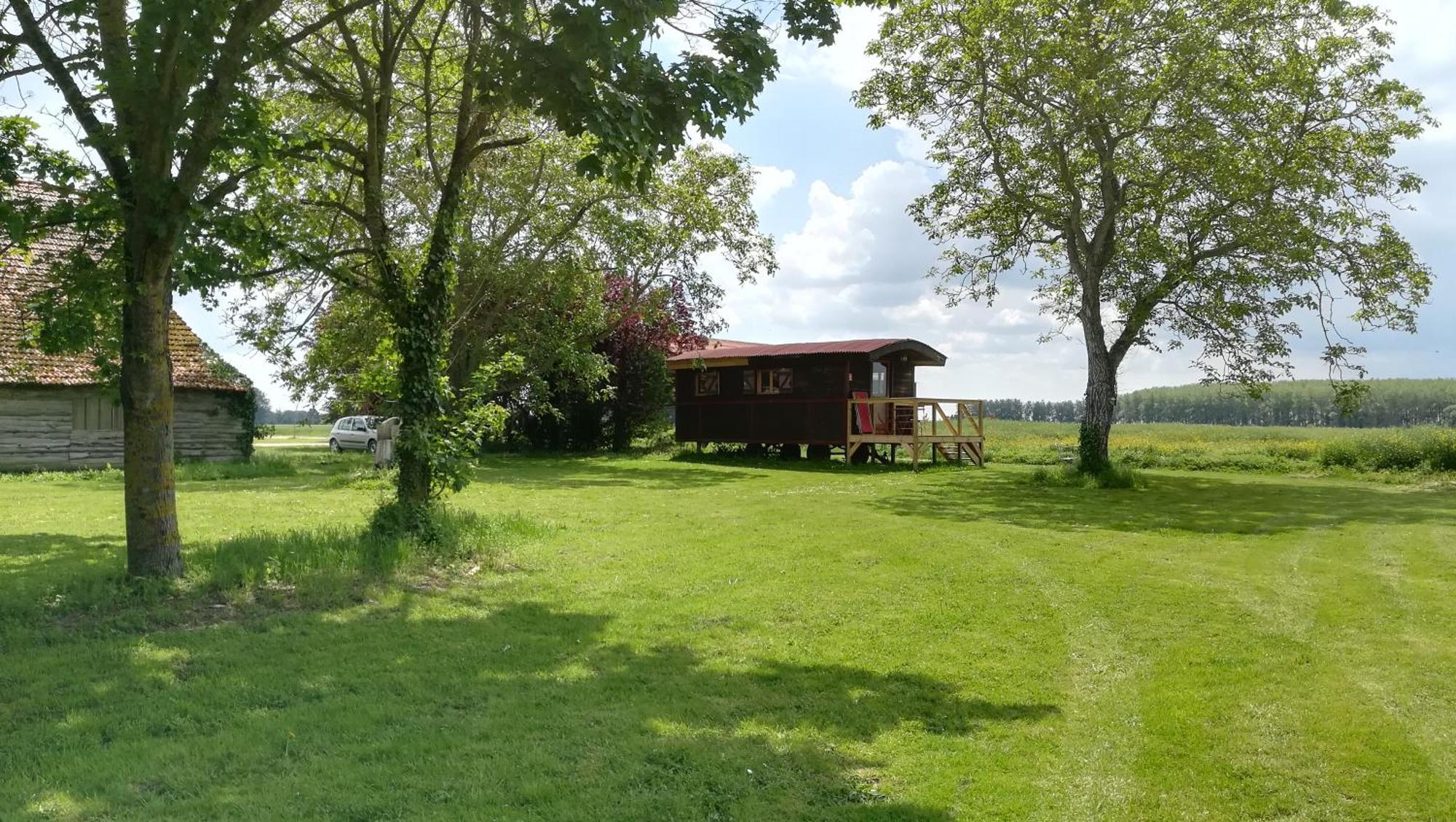 La Ferme De L'Isle Et Sa Roulotte Bed & Breakfast Avaray Room photo